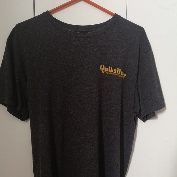 Quiksilver t-shirt Size M - Picture 3 of 3